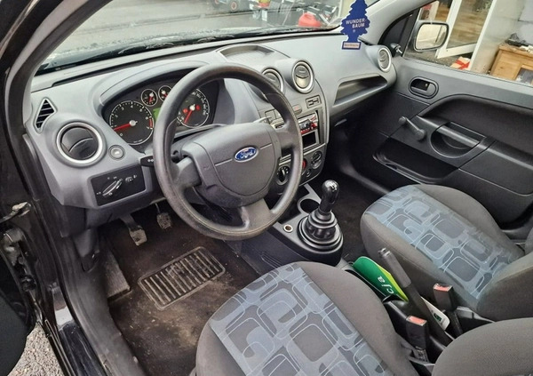 Ford Fiesta cena 11000 przebieg: 142969, rok produkcji 2006 z Oborniki Śląskie małe 154